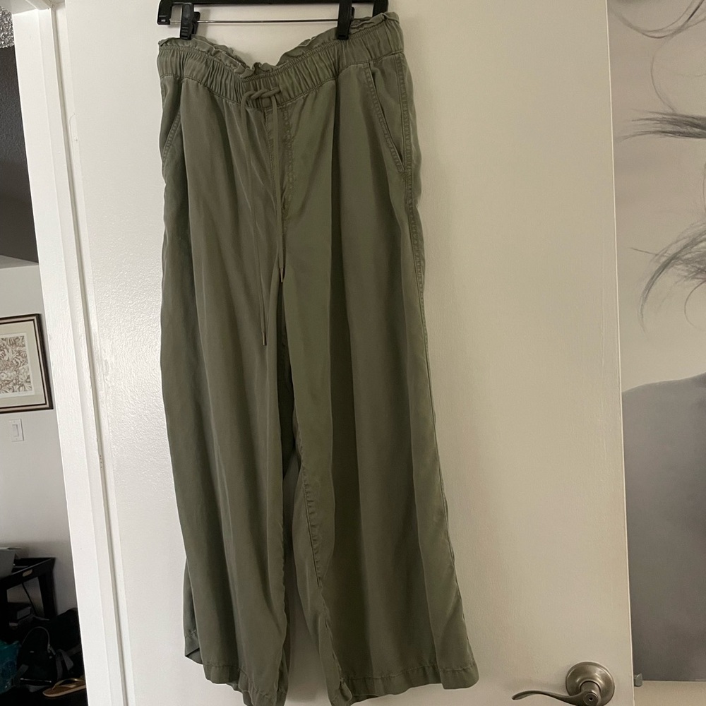 LOFT Olive Green Pants. Size L.